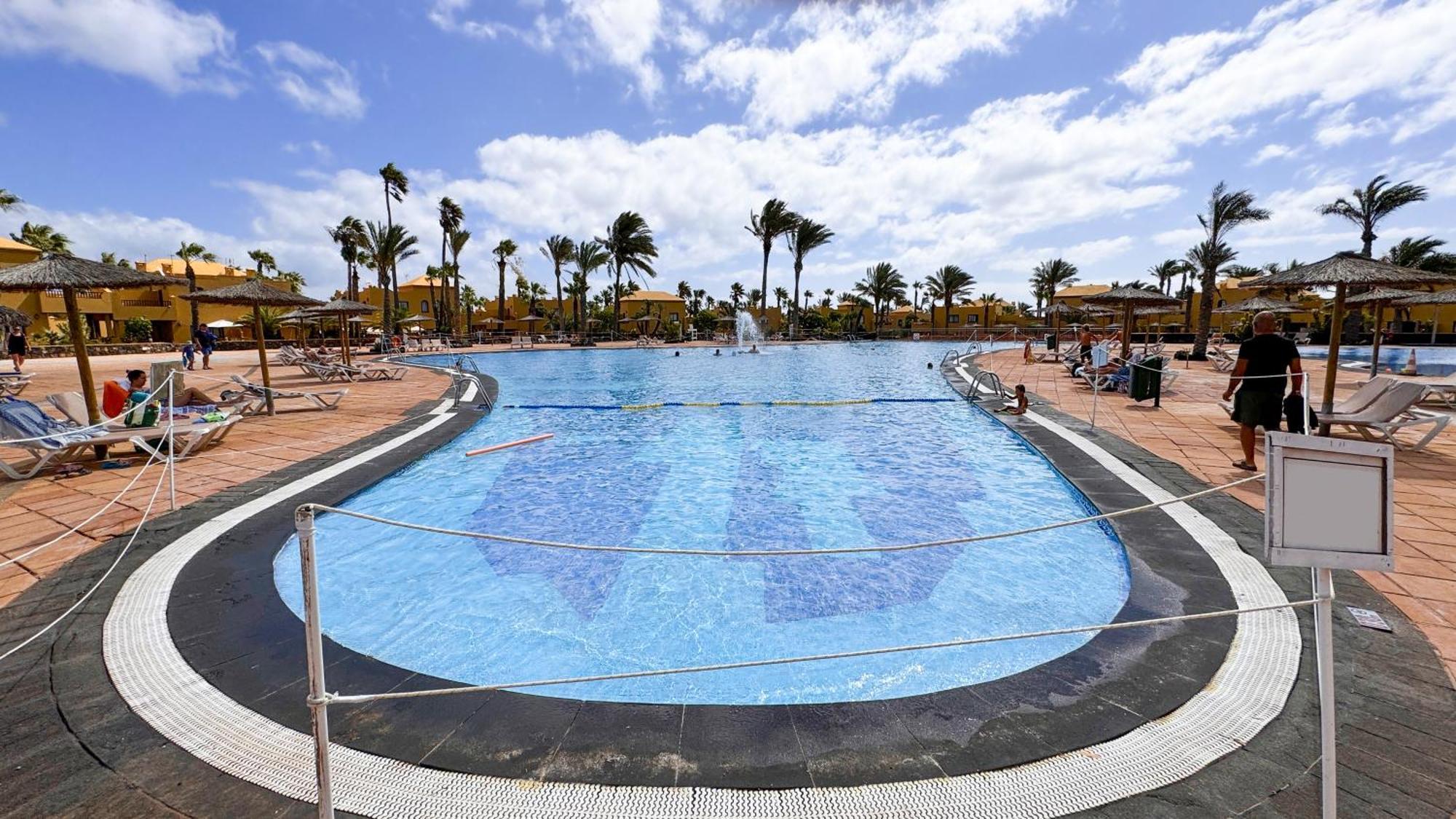 Golden Dream, Swimming Pool And Parking Villa Corralejo Exteriör bild