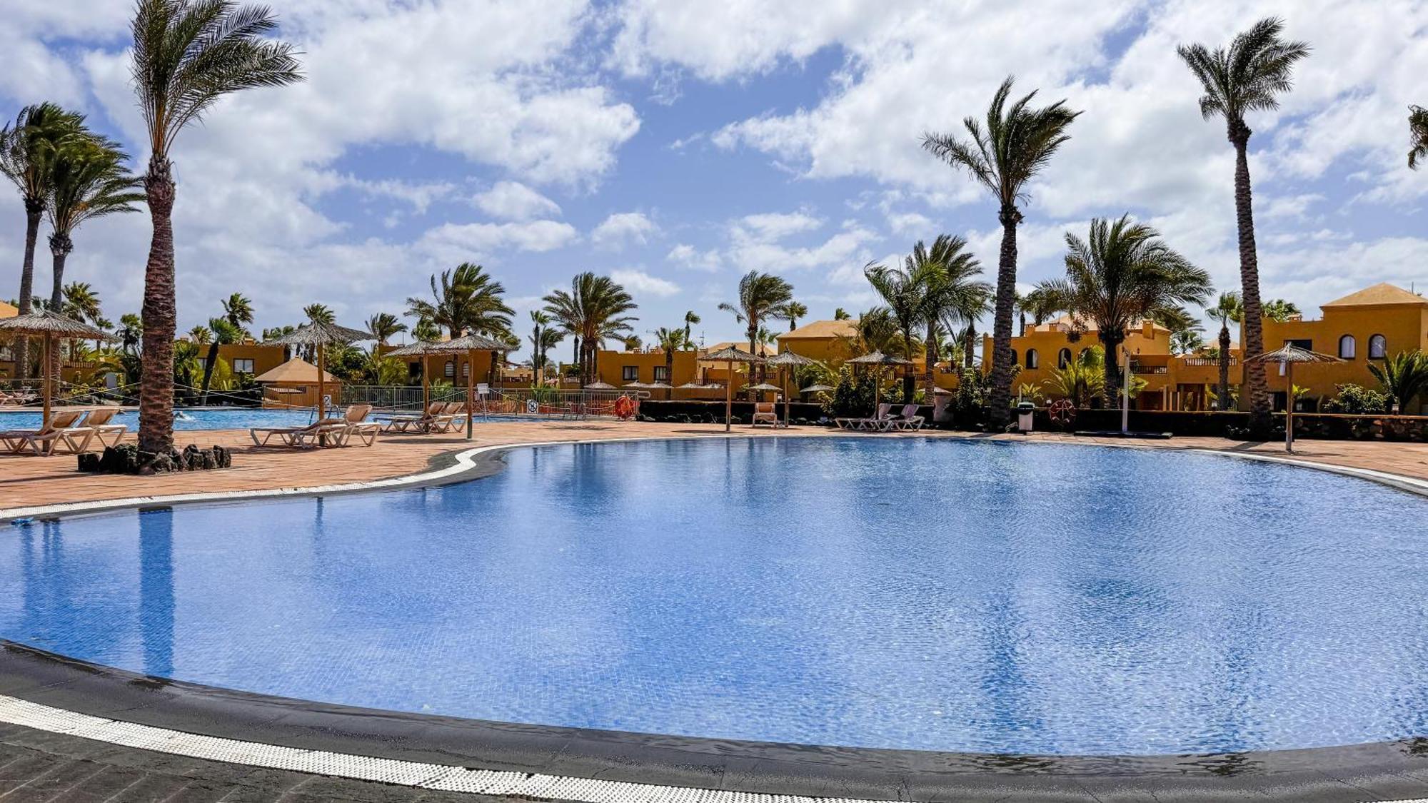 Golden Dream, Swimming Pool And Parking Villa Corralejo Exteriör bild
