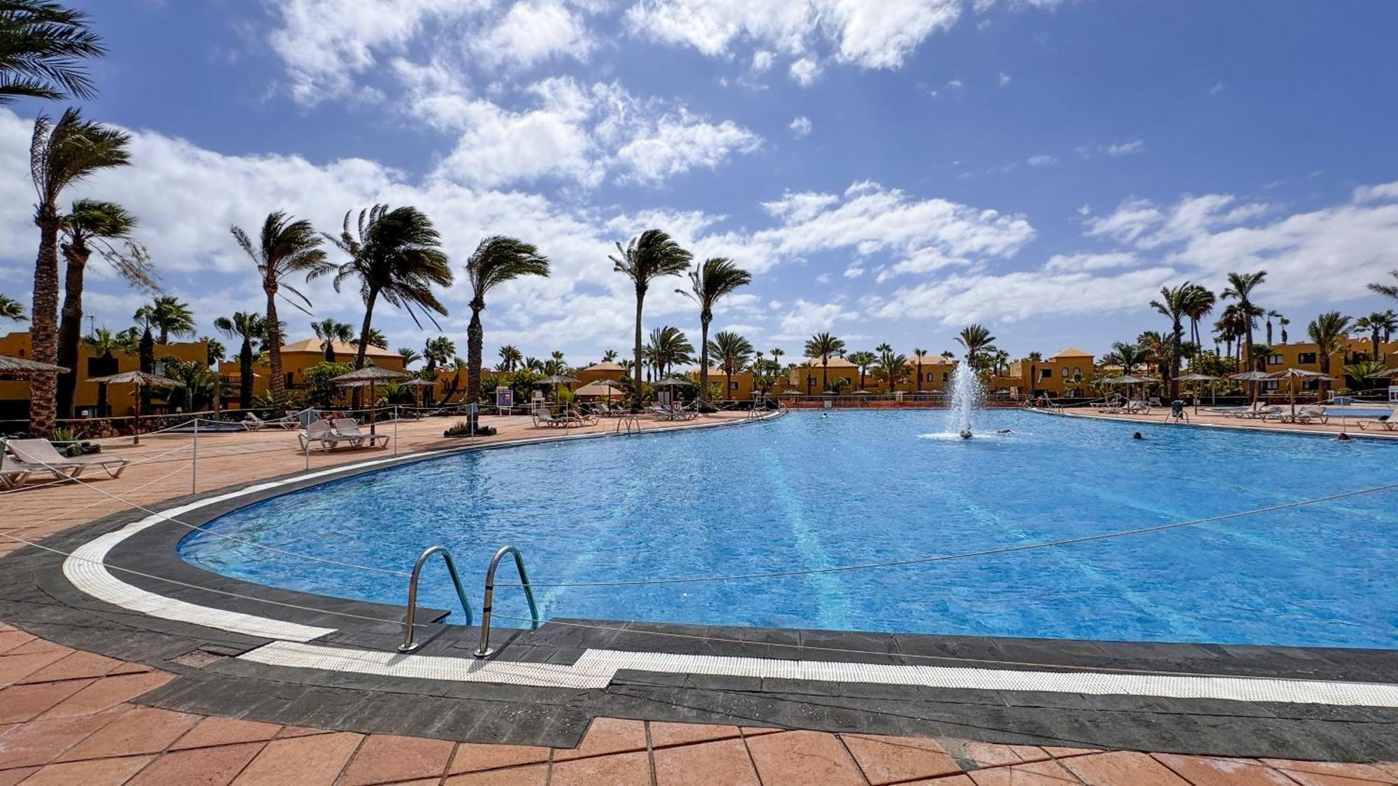 Golden Dream, Swimming Pool And Parking Villa Corralejo Exteriör bild